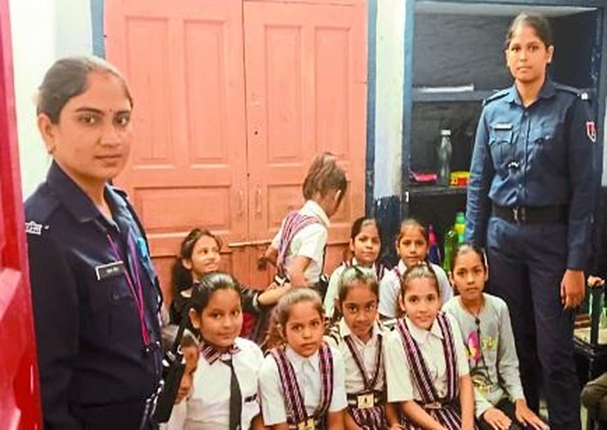 विशेषज्ञों का कहना है कि घरेलू हिंसा और यौन अपराधों के मामलों में पीडि़त महिलाओं को त्वरित न्याय और परामर्श सुविधा मिले। थानों में महिला हेल्प डेस्क को और मजबूत किया जाए तथा शिकायत दर्ज कराने की प्रक्रिया को संवेदनशील बनाया जाए।