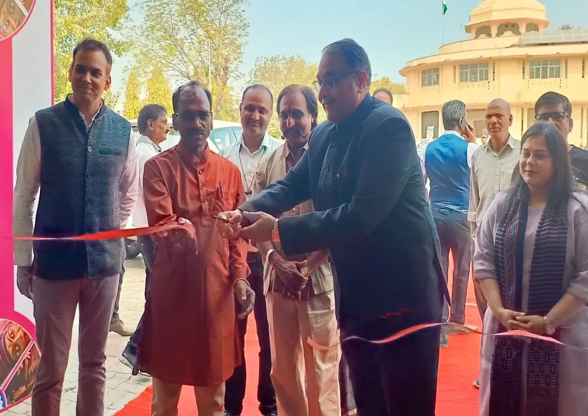 चार दिवसीय महोत्सव शनिवार तक चलेगा। इसकी थीम भारत के जी.आई का व्यवसायिक आकर्षण है।