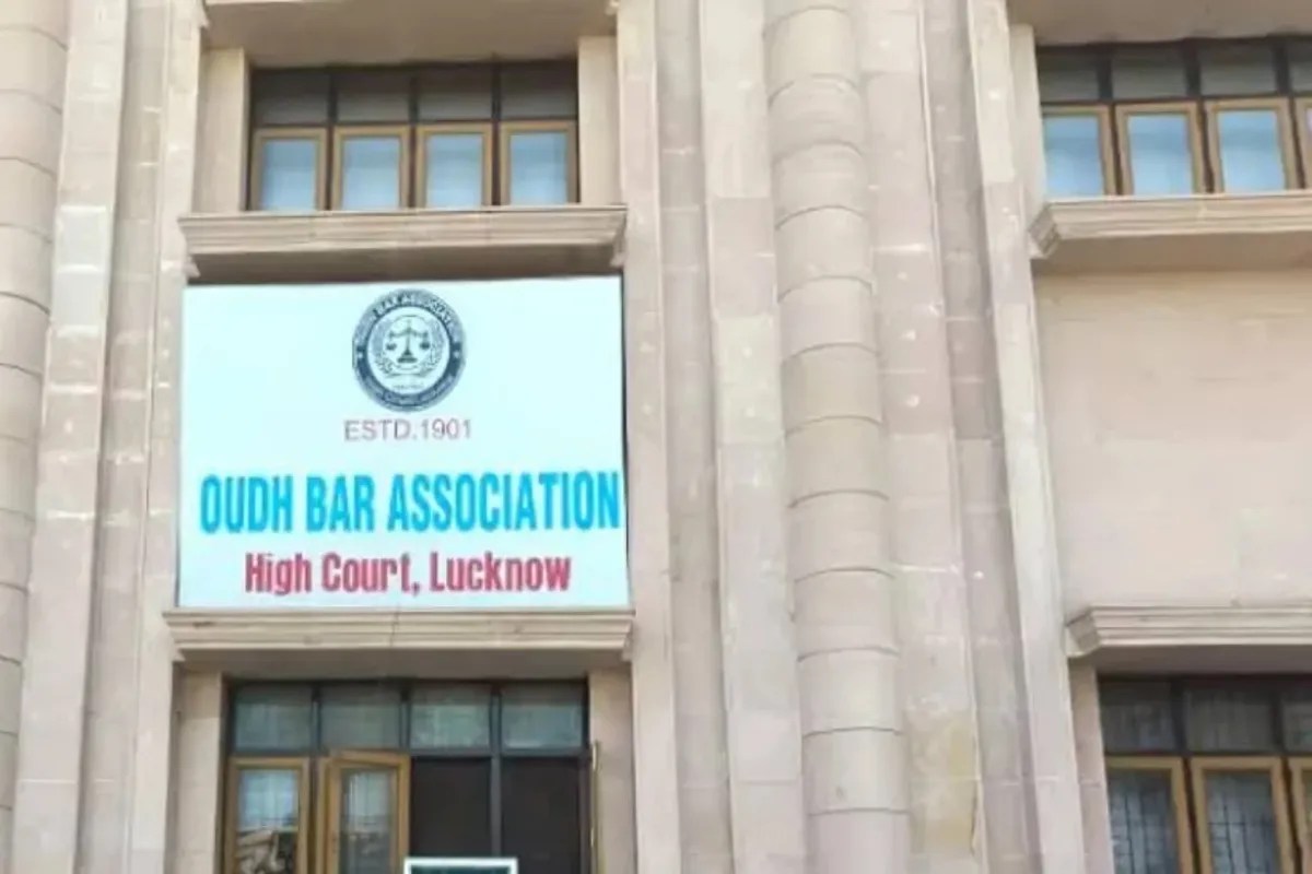 ओउध बार एसोसिएशन ने CJI से की हस्तक्षेप की मांग, कहा,टिप्पणियां न्यायिक मनोबल पर डालती हैं असर (फोटो सोर्स : WhatsApp News Group)