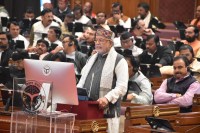 माता प्रसाद पांडेय के सवाल पर वित्त मंत्री सुरेश खन्ना का तीखा जवाब, बोले-विपक्ष में रहते हुए झेले झूठे मुकदमे (फोटो सोर्स : WhatsApp News Group)