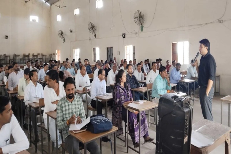 डिजिटल प्लेटफॉर्म और मकान सूचीकरण प्रक्रिया पर विशेष जोर