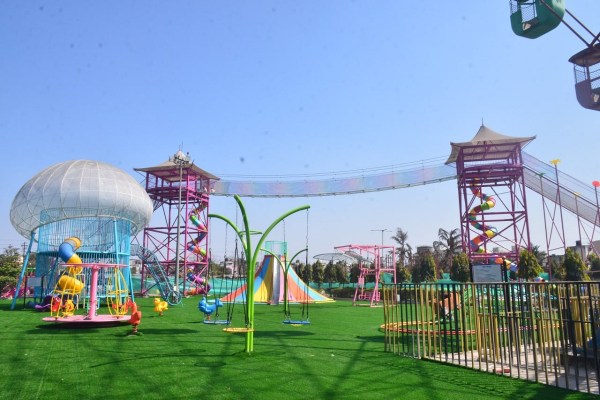 एडवेंचर-एंटरटेनमेंट का नया पता