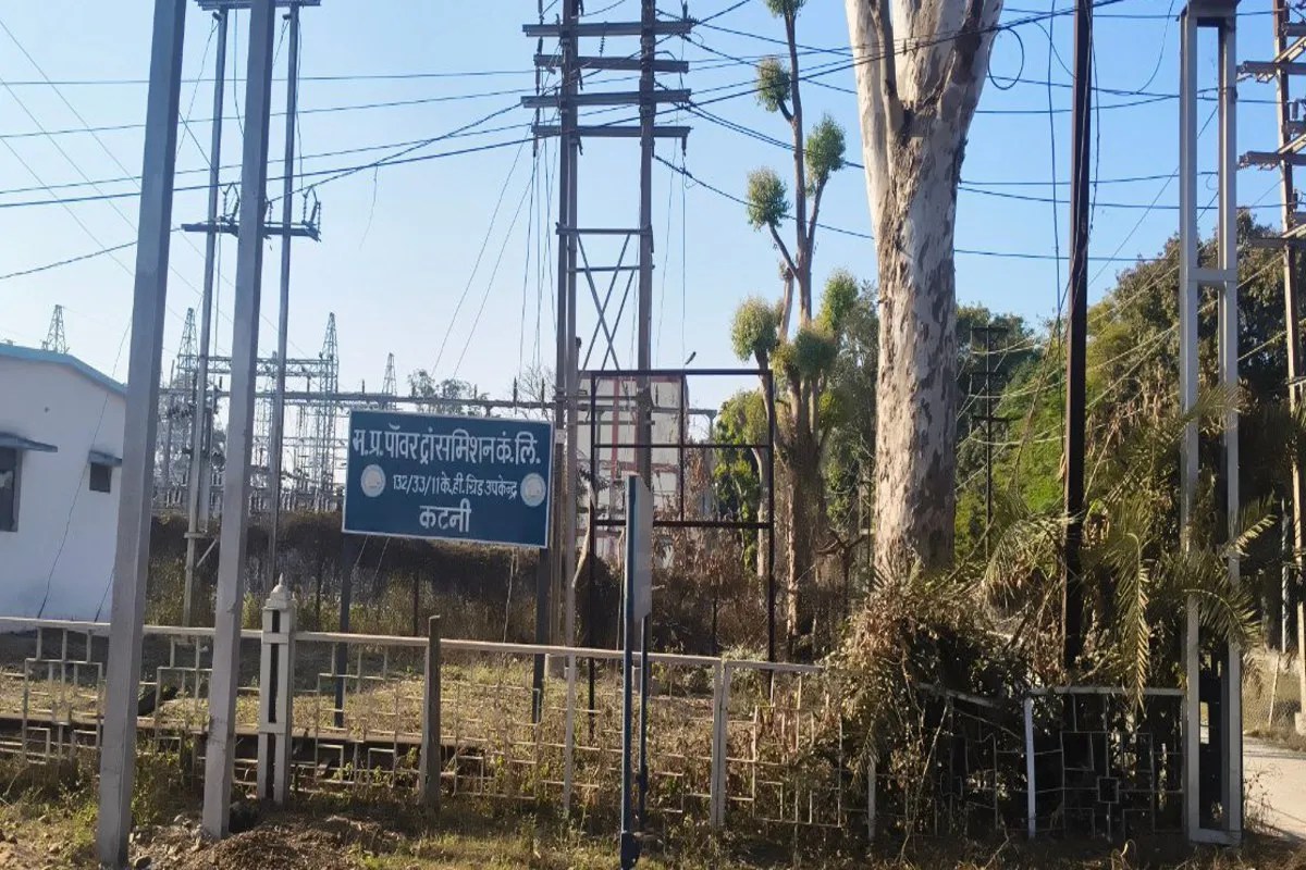 There is a huge power theft in Katni district