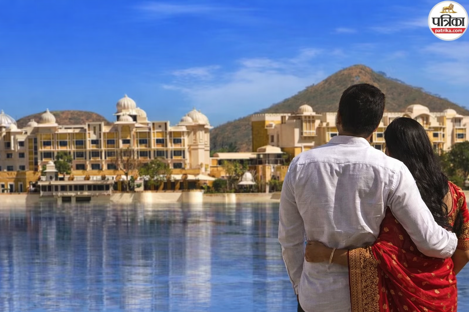 Rajasthan Waiter Unlocks Luxury Hotel Bathroom With Master Key Without Knocking Couple Left Stunned Inside