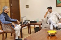 Gwalior-Guna-Chambal will connect to country rail network Jyotiraditya Scindia meeting Railway Minister mp news