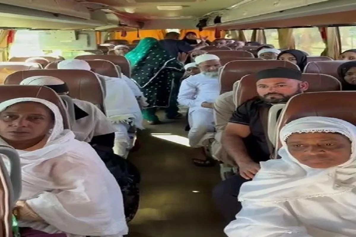 Video News: ईरान-इजराइल युद्ध: जेद्दा हवाई अड्डे पर फंसे अहमदाबाद के 55 यात्री