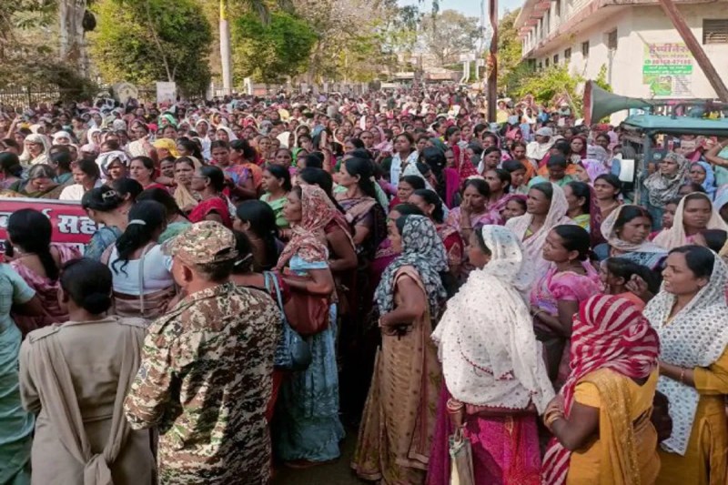 Anganwadi workers protest