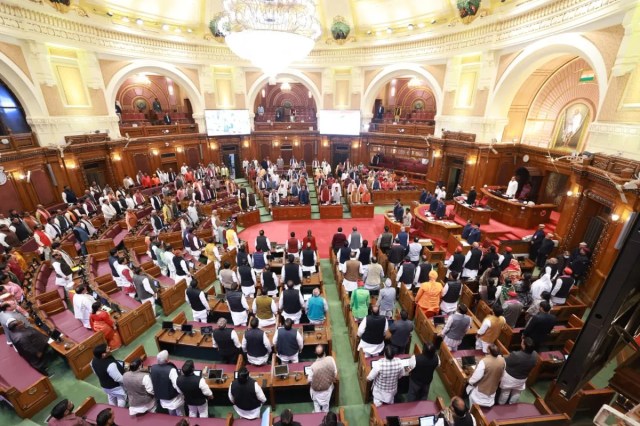 आर्थिक सर्वेक्षण में योगी सरकार का फोकस - आधुनिक कृषि, बढ़ती उत्पादकता और किसान समृद्धि