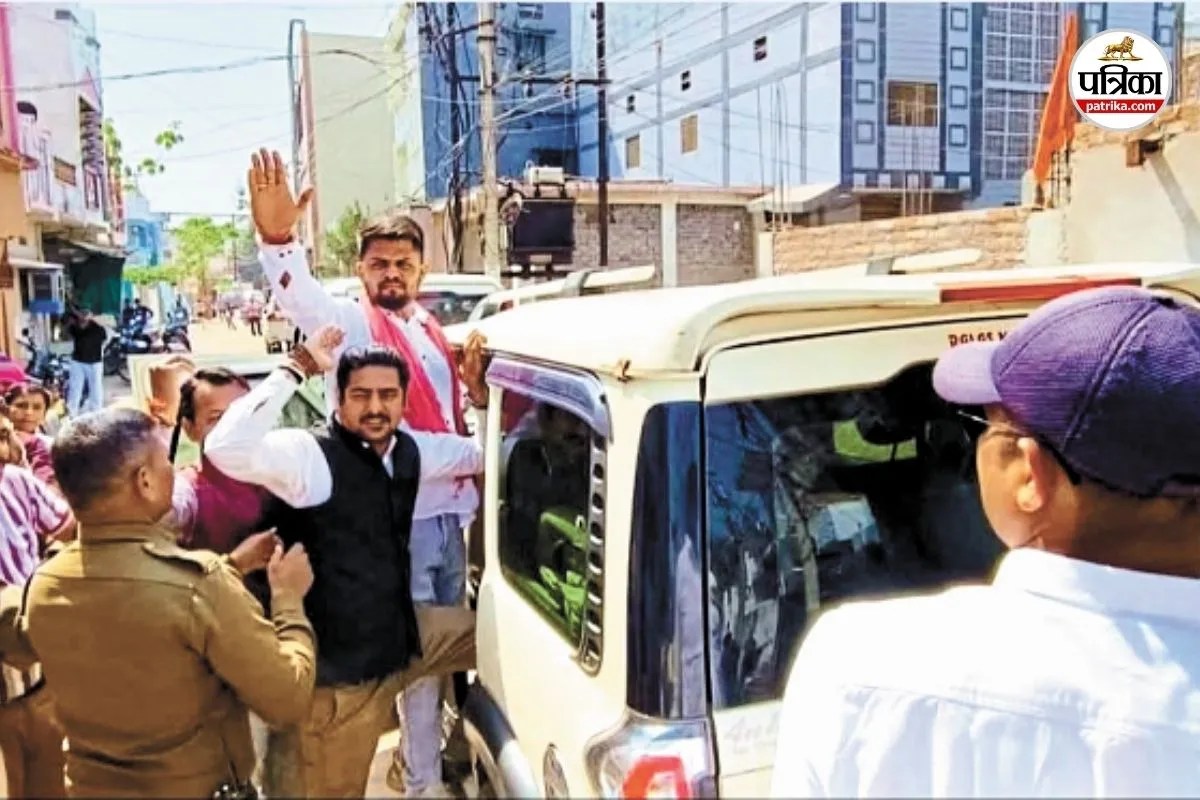 सांसद को काला झंडा दिखाने से पहले ही NSUI नेता नजरबंद (फोटो सोर्स- पत्रिका)