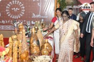 खुशबू से रूबरू हुईं राष्ट्रपति मुर्मु (photo source- Patrika)
