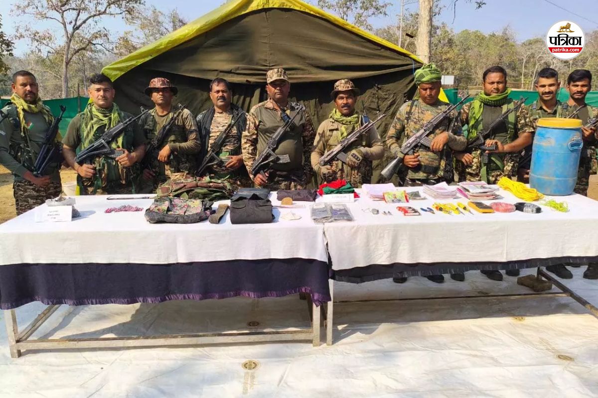 बीजापुर में सुरक्षाबलों की बड़ी कामयाबी! 16 बीयर बॉटल IED समेत 17 विस्फोटक बरामद, बड़ा हादसा टला