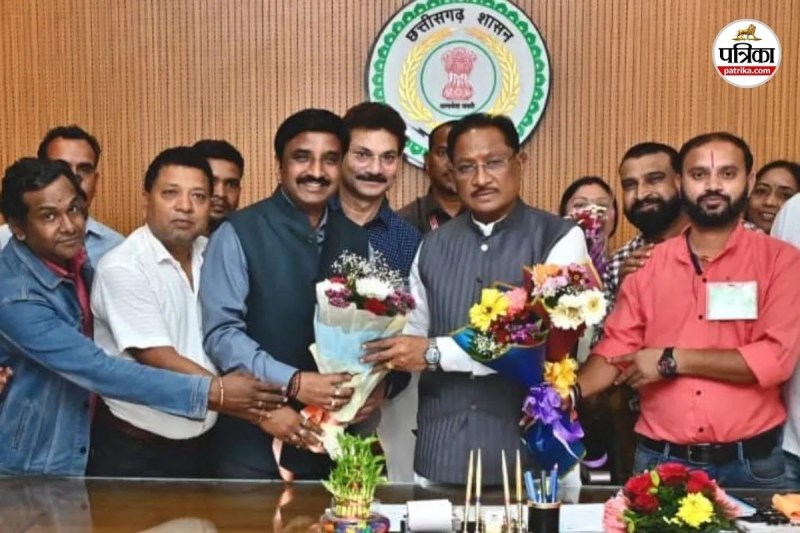 CM से छत्तीसगढ़ कर्मचारी अधिकारी फेडरेशन के प्रतिनिधिमंडल ने की मुलाकात (फोटो सोर्स- पत्रिका)