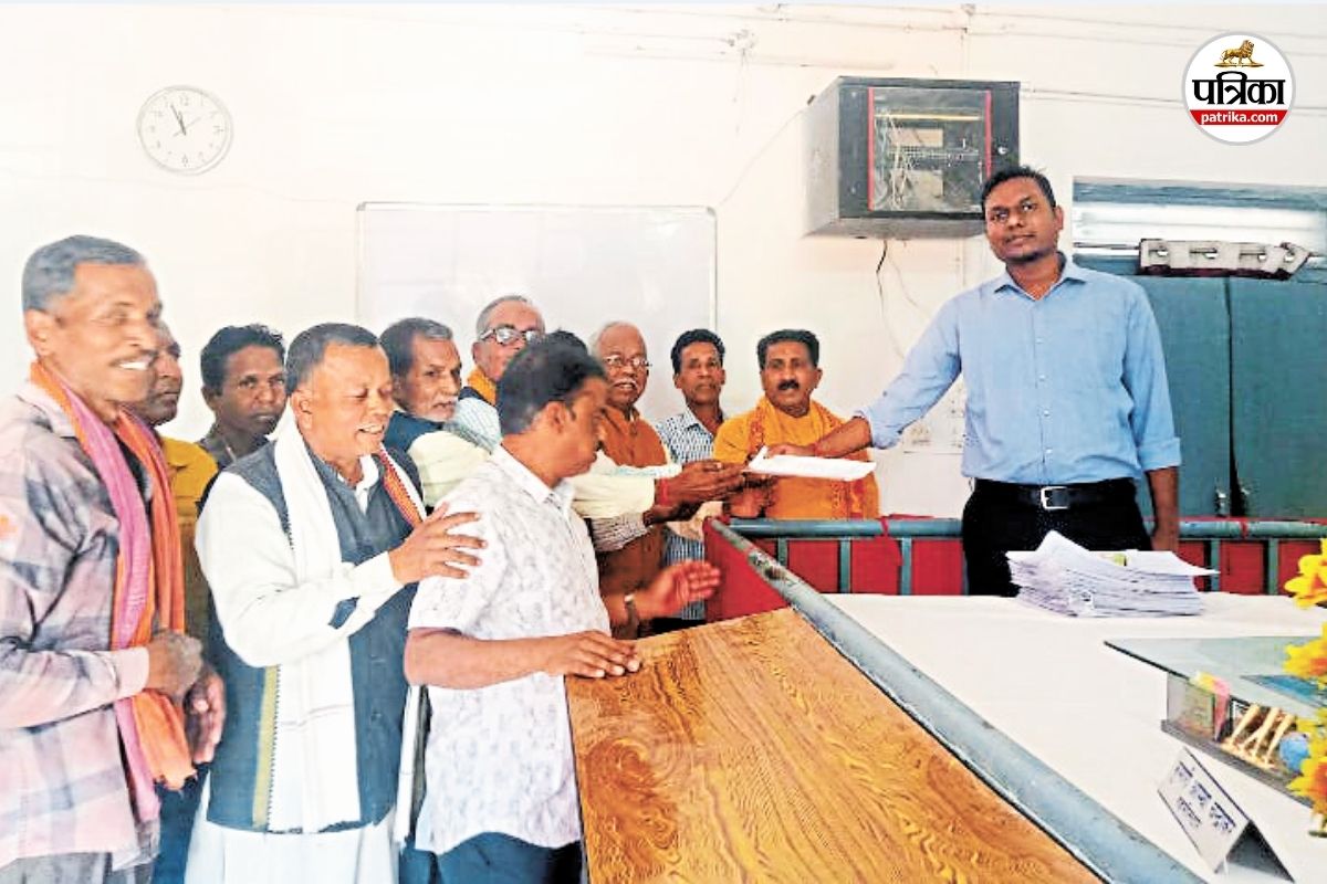 यादव जी की लव स्टोरी पर बवाल (फोटो सोर्स- पत्रिका)