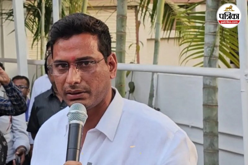 कांग्रेस MLA देवेंद्र यादव (photo source- Patrika)