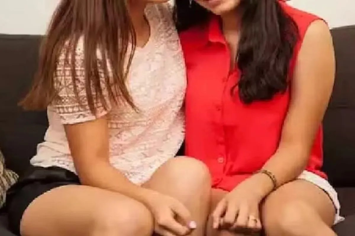 फिरोजाबाद थाने के बाहर दो युवतियों ने मचाया हंगामा!