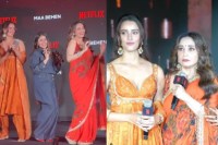 Madhuri Dixit Dhak Dhak Dance