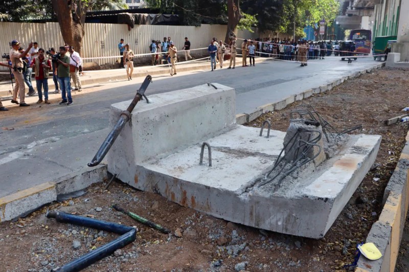 Metro Pillar Collapse At Mulund