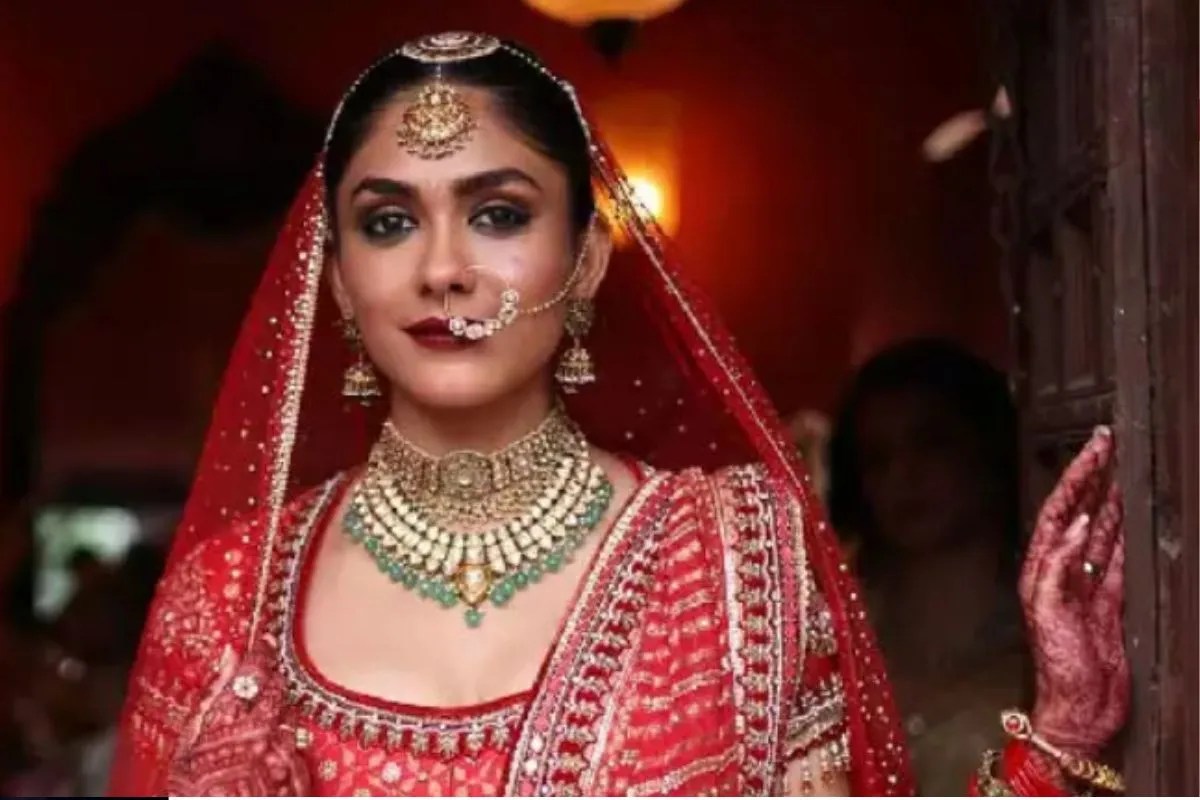 इतनी पब्लिसिटी से कोई फायदा नहीं मिला...शादी की अफवाहों पर मृणाल ठाकुर ने ट्रोल्स को दिया चुटीला जवाब