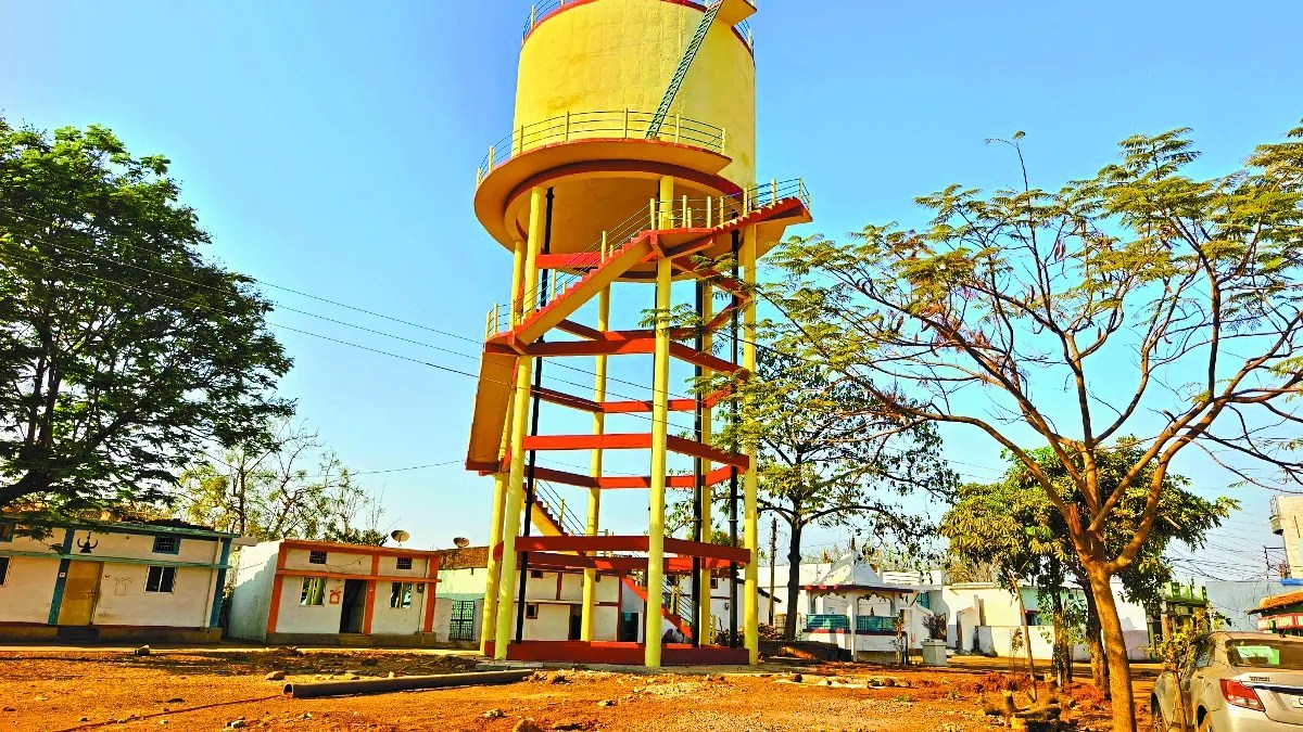 कुंदरूपारा में 1.17 करोड़ की लागत से बनाई गई टंकी से पानी की सप्लाई इसी माह के अंत तक करने की योजना है। लेकिन दशेला तालाब संजय नगर की टंकी से इस गर्मी सीजन में पानी सप्लाई करना मुश्किल है।