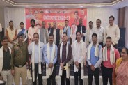 Minister honored policemen