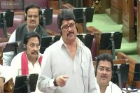 “विजिलेंस के पीछे भी विजिलेंस लगानी पड़ेगी” - रघुराज प्रताप सिंह (फोटो सोर्स : वीडियो WhatsApp News Group)