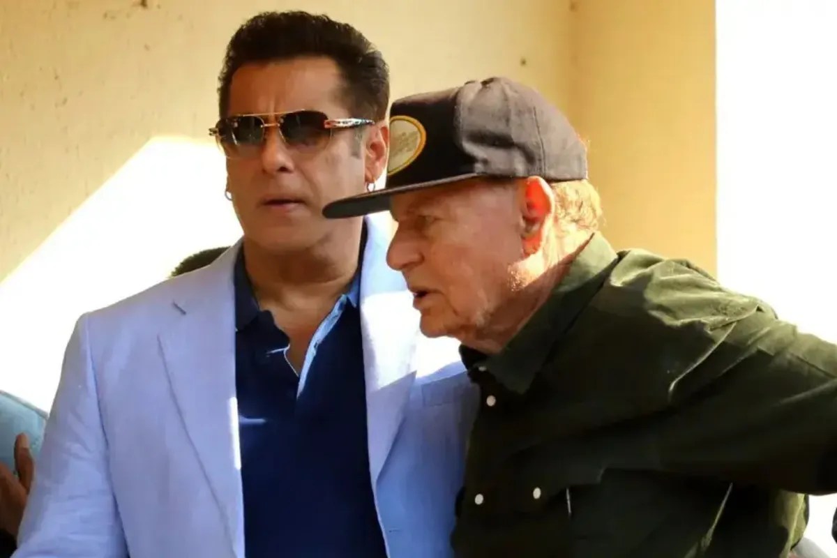 Daisy Shah Gives Salim Khan Health Update