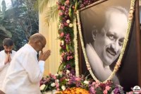 Sharad Pawar pays tribute to Ajit Pawar