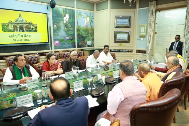 चुनावी साल में यूपी का बजट: खर्च का हिसाब और नई सौगातों की तैयारी