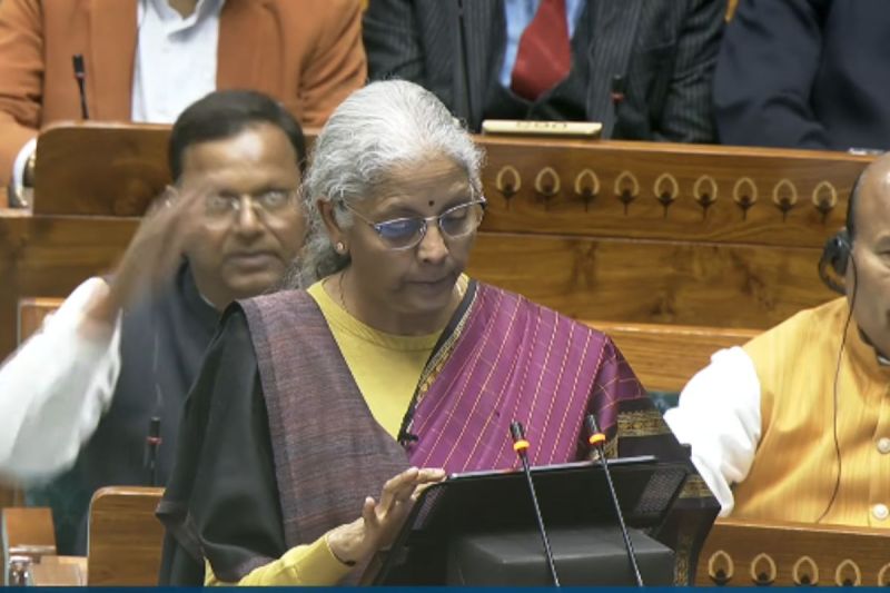 स्वास्थ्य, रेल और पर्यटन पर मोदी सरकार का बड़ा दांव