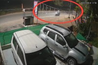 Station manager's house attacked at midnight, miscreants created panic by throwing stones