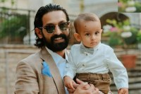 विक्रांत मैसी के एक फैसले से हर कोई हैरान रह गया था। जब खबर आई थी कि उन्होंने अपने बेटे के बर्थ सर्टिफिकेट में धर्म का कॉलम खाली छोड़ा था। ऐसा उन्होंने क्यों किया? क्या कोई दबाव था या ये उनका खुद का फैसला था? अब लगभग 2 साल बाद खुद विक्रांत ने बड़ा खुलासा किया है।