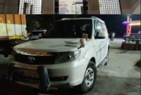 IPS officer seizes BJP leader's car in Chhatarpur