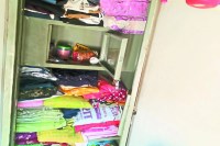 चरड़ाना में कच्चे मकान में सेंधमारी, सोने-चांदी के आभूषण और नकदी पार