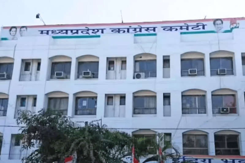 MP congress district executives dissolved over jumbo committees party high command
