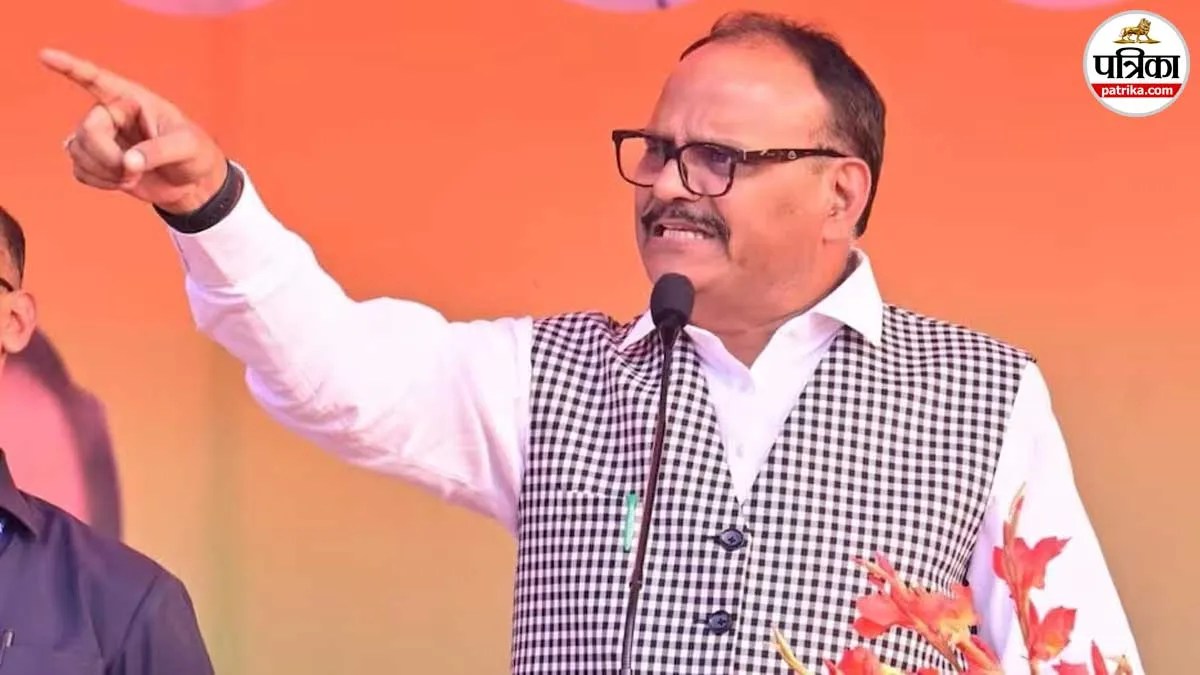 ghooskhor pandat web series ban up moradabad