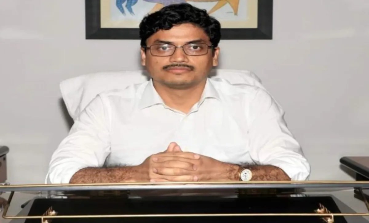 Burhanpur Collector Harsh Singh receives notice from MP High Court