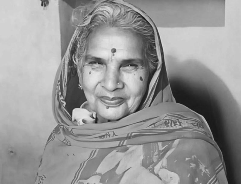 Former MP BJP Organization Minister Hitanand Sharma mourns the loss of his mother