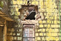 - मोड़क स्टेशन में अस्पताल का भवन 30 साल पहले बना था, विभाग ने भी कर रखा है जर्जर घो​षित