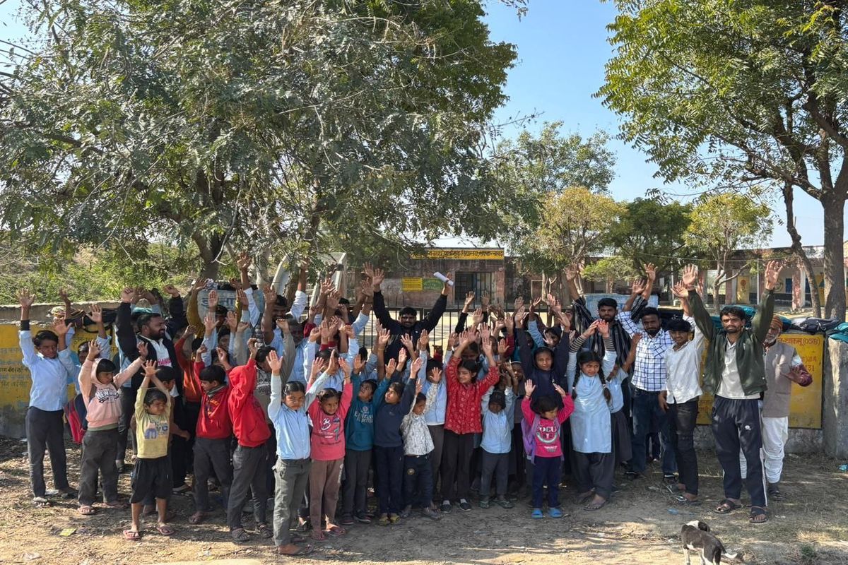 शिक्षकों की कमी से स्कूल पर जड़ा ताला, समझाइश के बाद खोला ताला