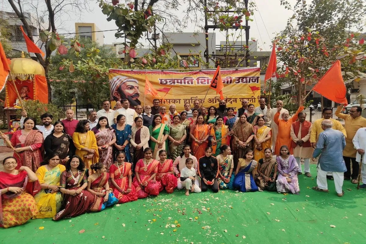 सांस्कृतिक प्रस्तुतियों और प्रेरक वक्तव्यों से गूंजा वसंत विहार उद्यान