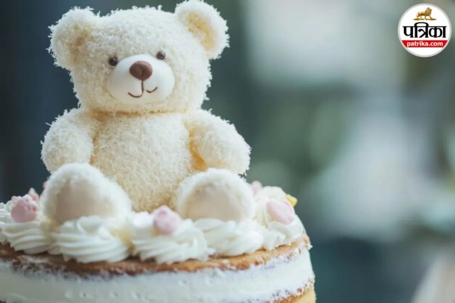 Customized teddy cake 