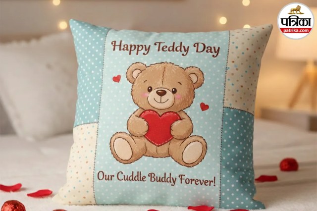 Customized Cushion on teddy day 