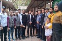 dal mandi shopkeepers approached dm demanding rehabilitation and compensation varanasi