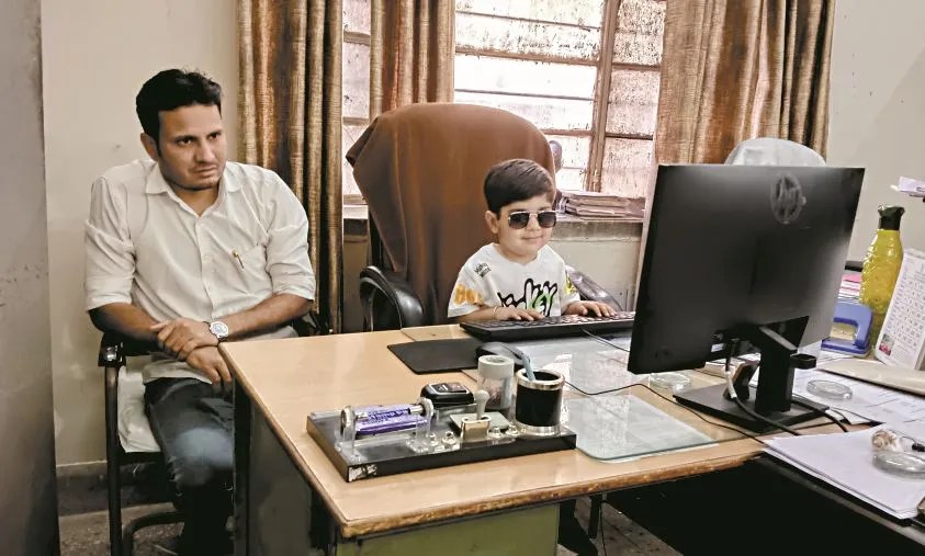 Patrika Bitiya @Work