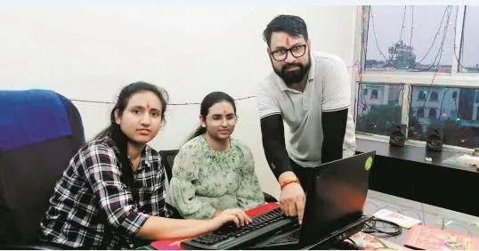 Patrika Bitiya @Work