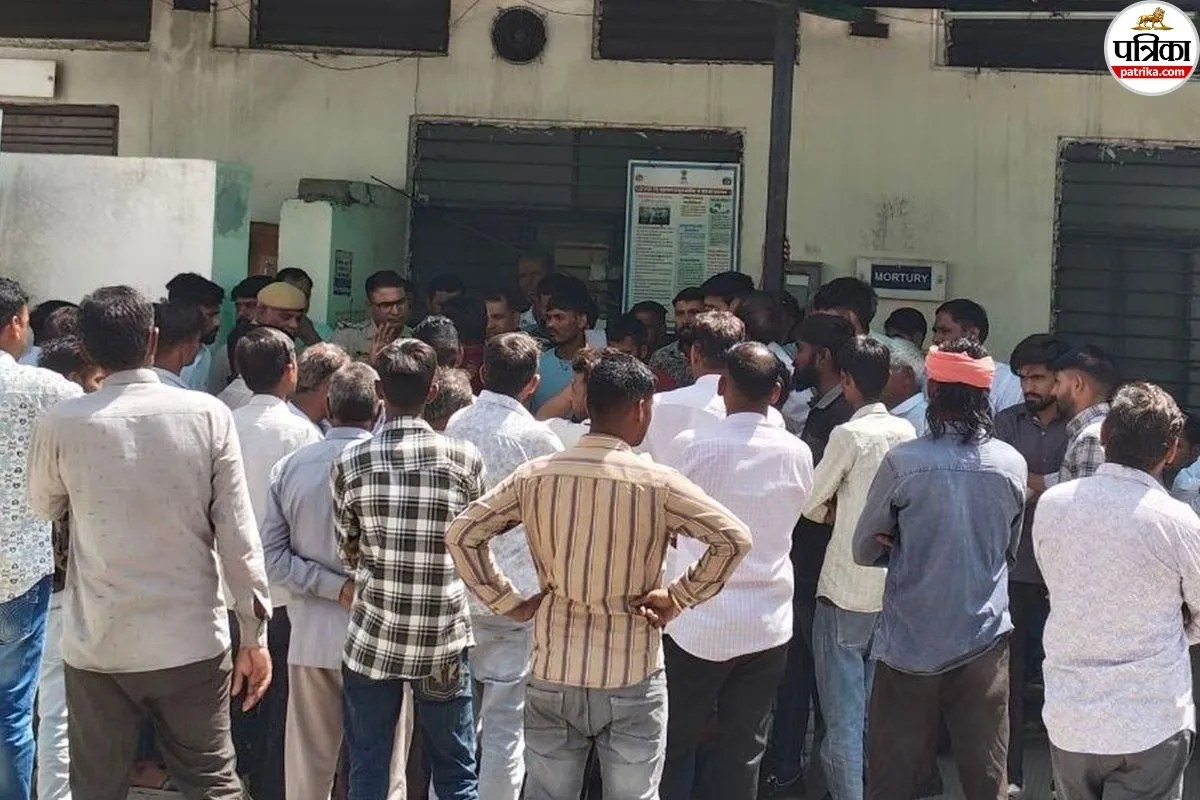 Chittorgarh Crime Wife and Associate Booked for Abetment of Suicide Over Land Dispute High Drama at Hospital