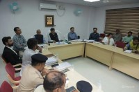 हाई पावर्ड कमेटी की बैठक, फोटो सोर्स- X डीएम मथुरा