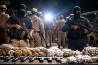 Rajasthan Police Special Operation, Rohit Godara Gang Crackdown, Lawrence Bishnoi Gang Rajasthan, Rajasthan Crime News Update, 214 Criminals Arrested Rajasthan, 1276 Criminals Identified, Rajasthan Police Raid 19 Districts, NDPS Act Action Rajasthan, Illegal Arms Seized Rajasthan, Rajasthan Organized Crime Crackdown, Bambiha Gang Arrest Hanumangarh, Jhunjhunu Opium Plants Seized, Jaipur Police Big Action, Rajasthan Anti Crime Campaign, Rajasthan Breaking Crime News