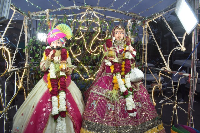 The royal Gangaur procession started from Ahichhatrapur fort.