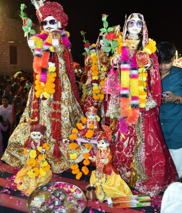 The royal Gangaur procession started from Ahichhatrapur fort.